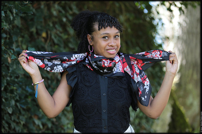 Foulard imprimé effet satin rouge