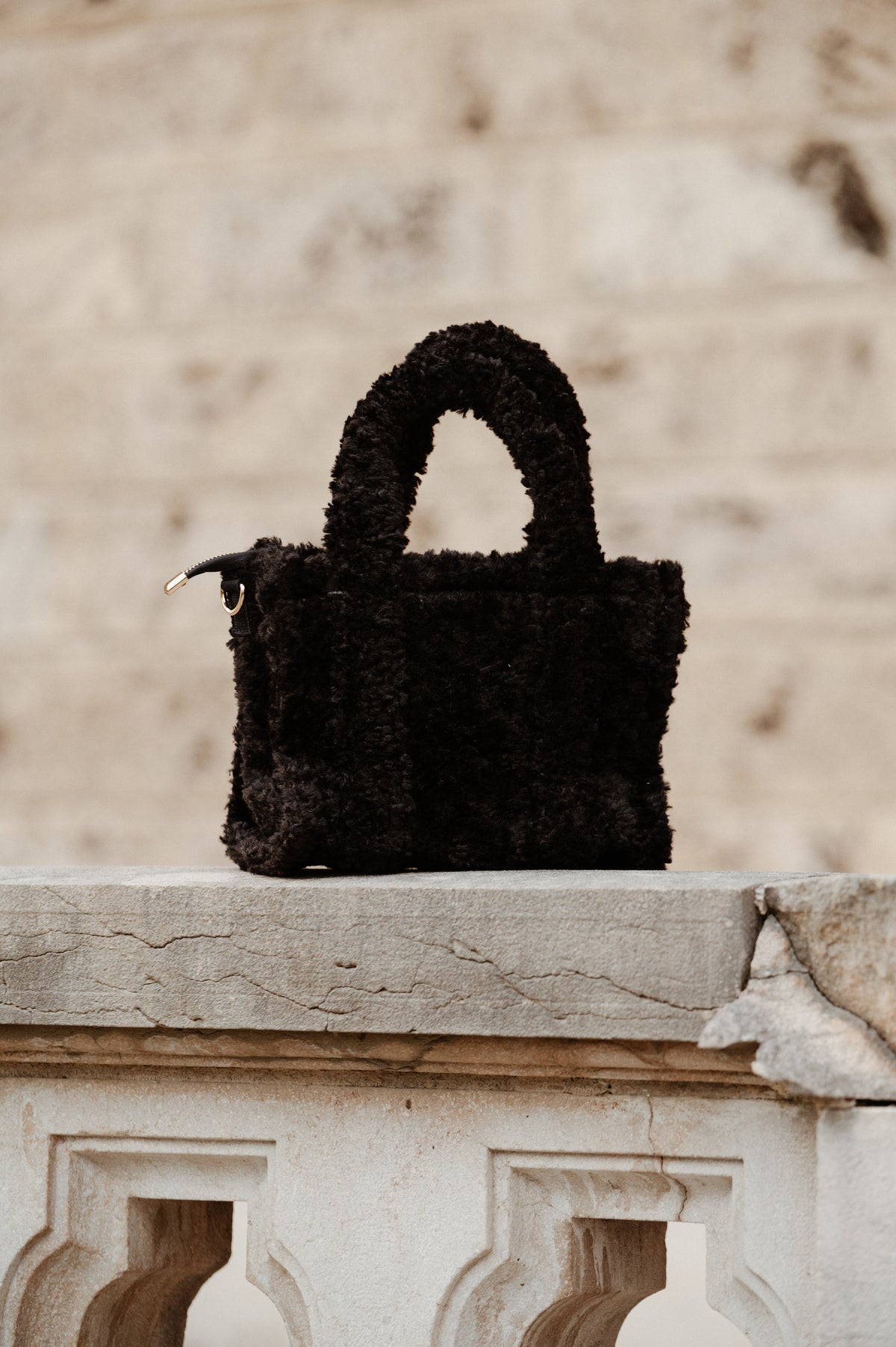 sac fourrure noir