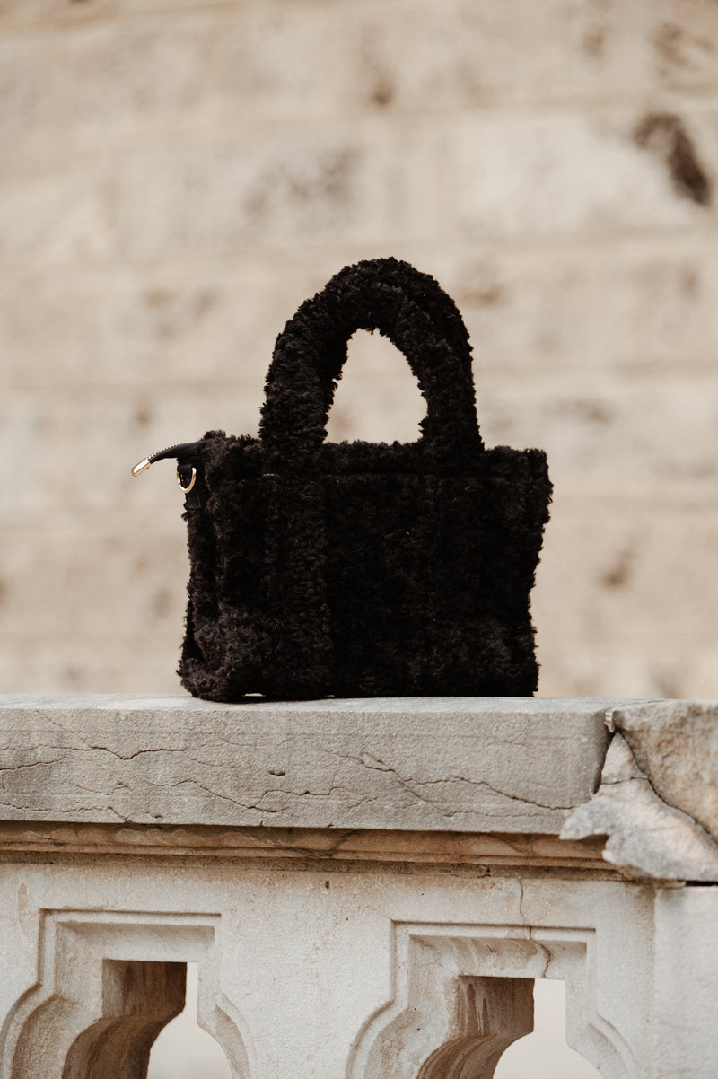 sac fourrure noir